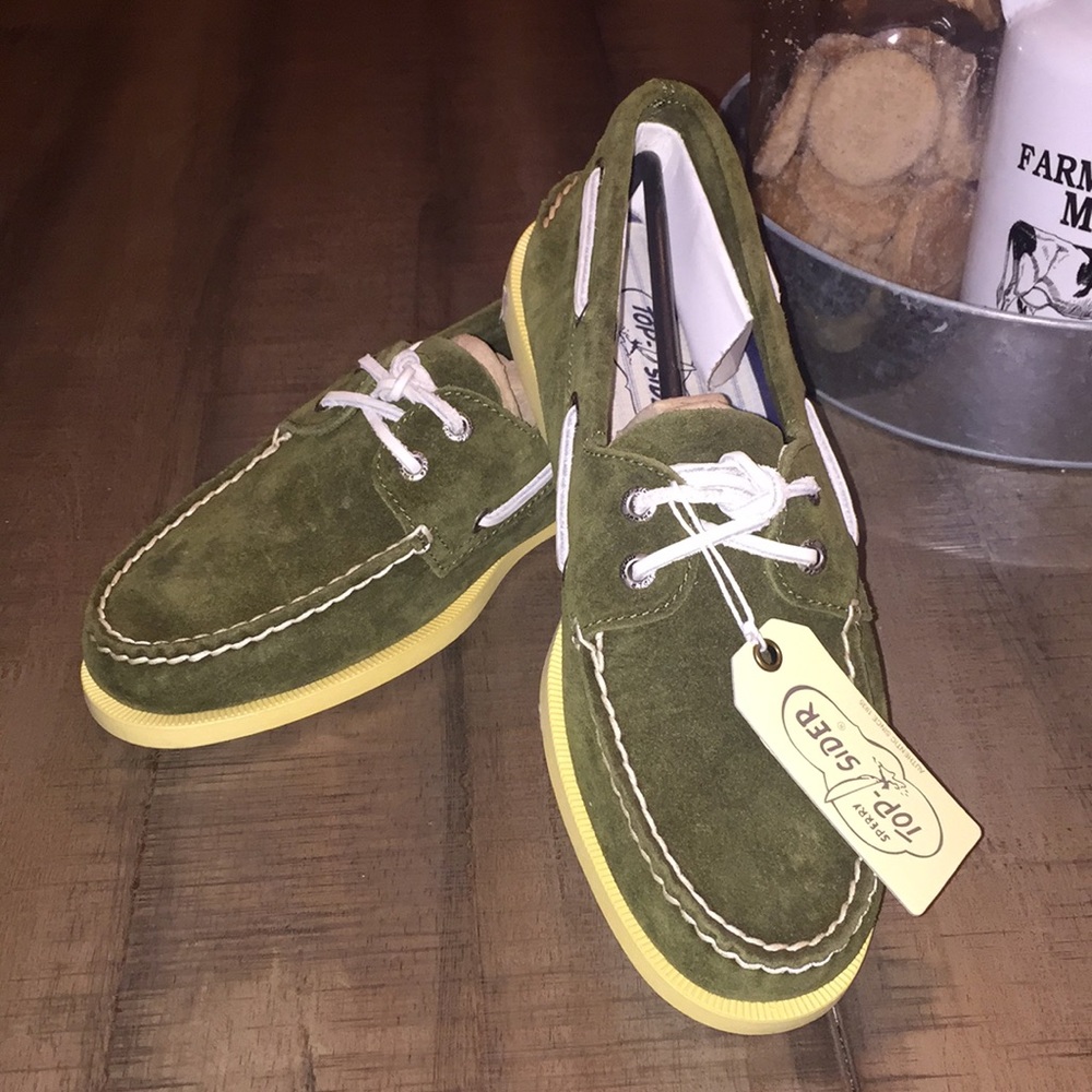 Sperry Top -Sider Army green size 81/2 New